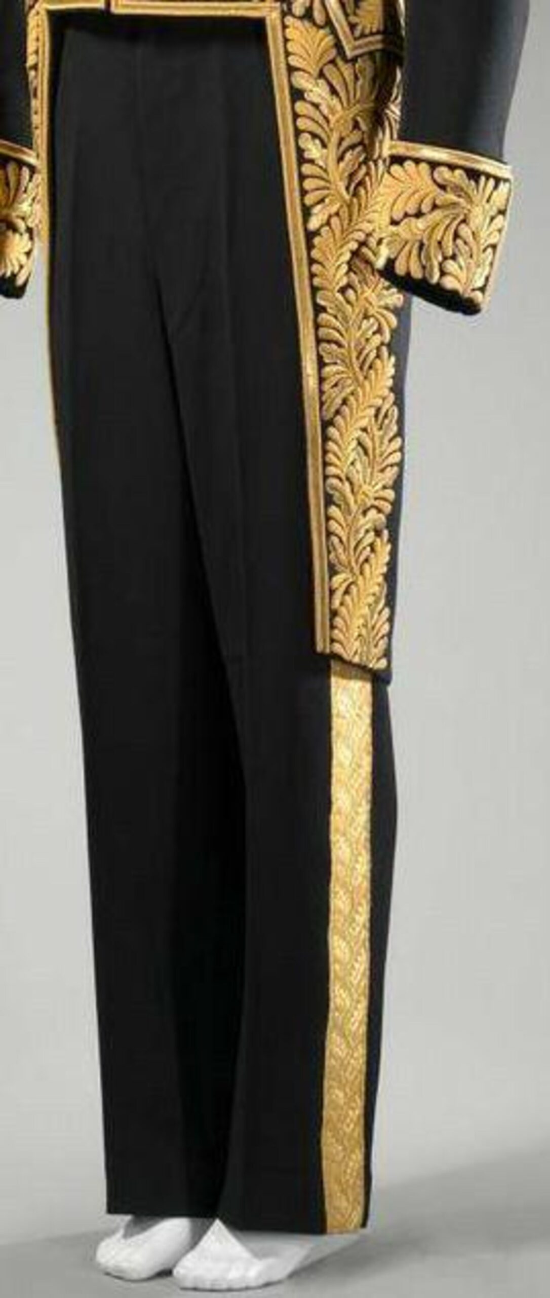 Men's Black Rococo Suit: Gold Embroidered Masquerade Costume Tailcoat Pant Set - Image 5