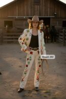 Women 2-Piece Blazer Pants Psychedelic Western Nudie Suit for Women | Rose, Flame & Cannabis Embroidery | Custom Rodeo Cowgirl Parties Set