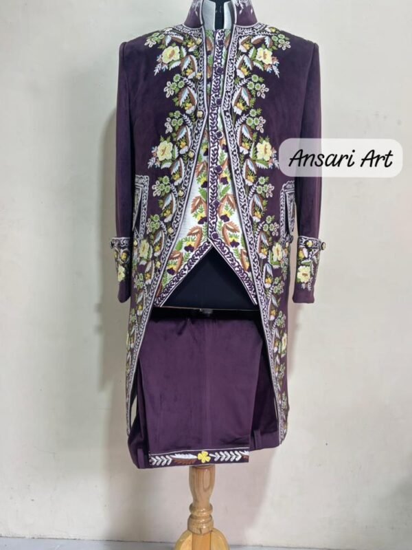 Men's Purple Floral Embroidered Rococo Suit: Historical Reenactment Costume